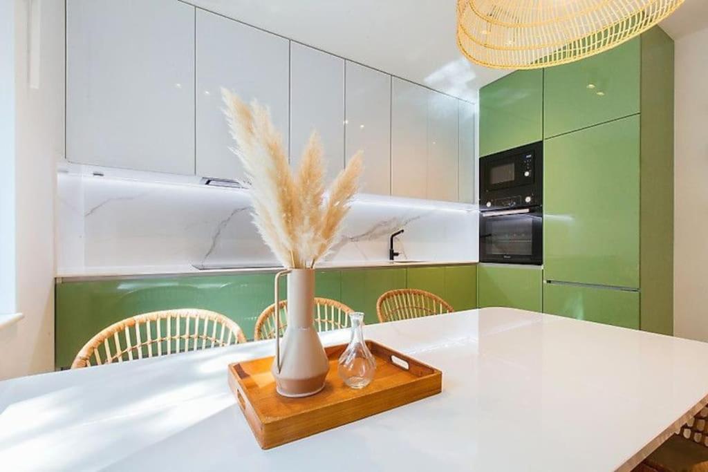 Modern apartment with a terrace near Omiš view 2