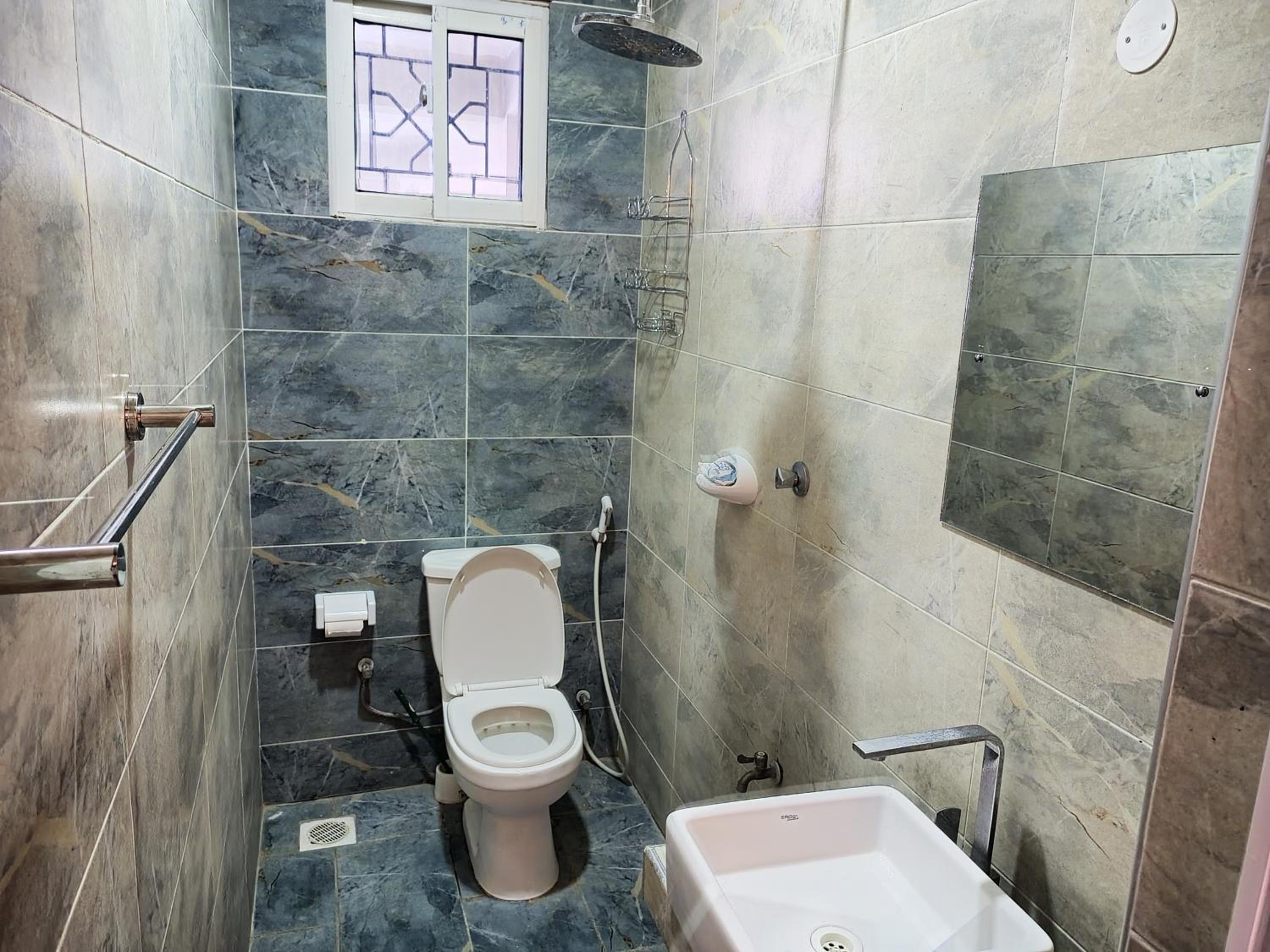 Spacious Two Bedroom Apartment In Mtwapa - Modern Amenities And Prime Location