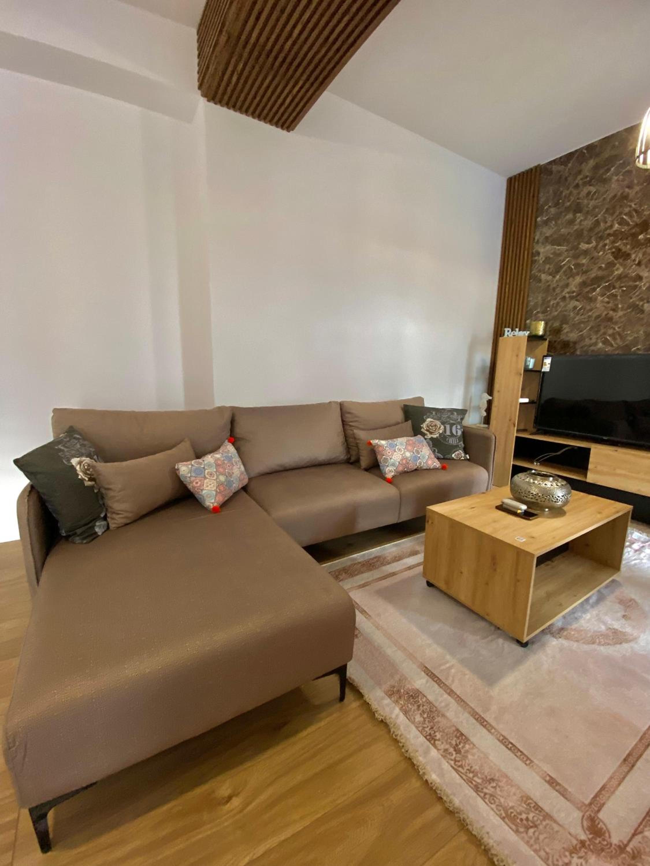 Cityscape Haven Apartment Tirana