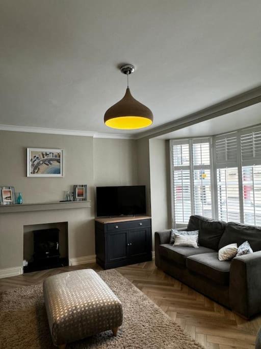 NEW - Large Portrush Townhouse view 5