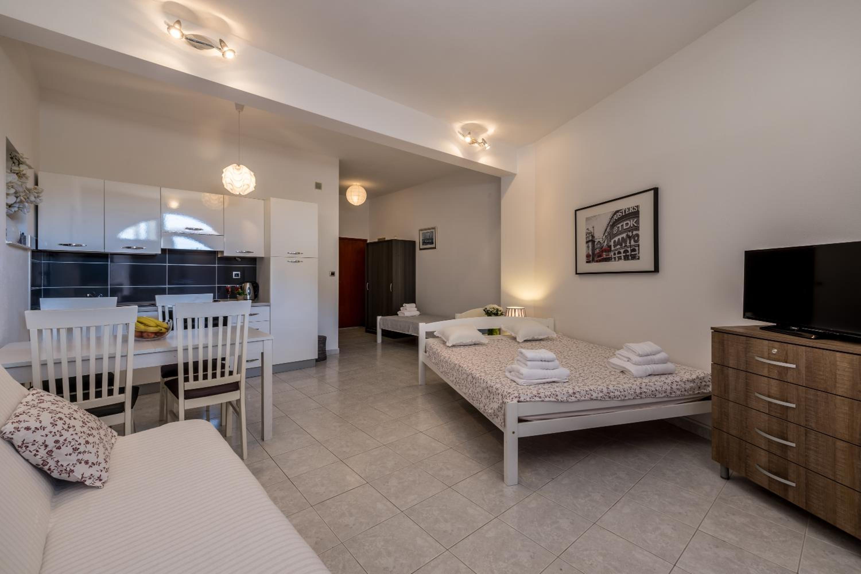 Holiday House Krishto