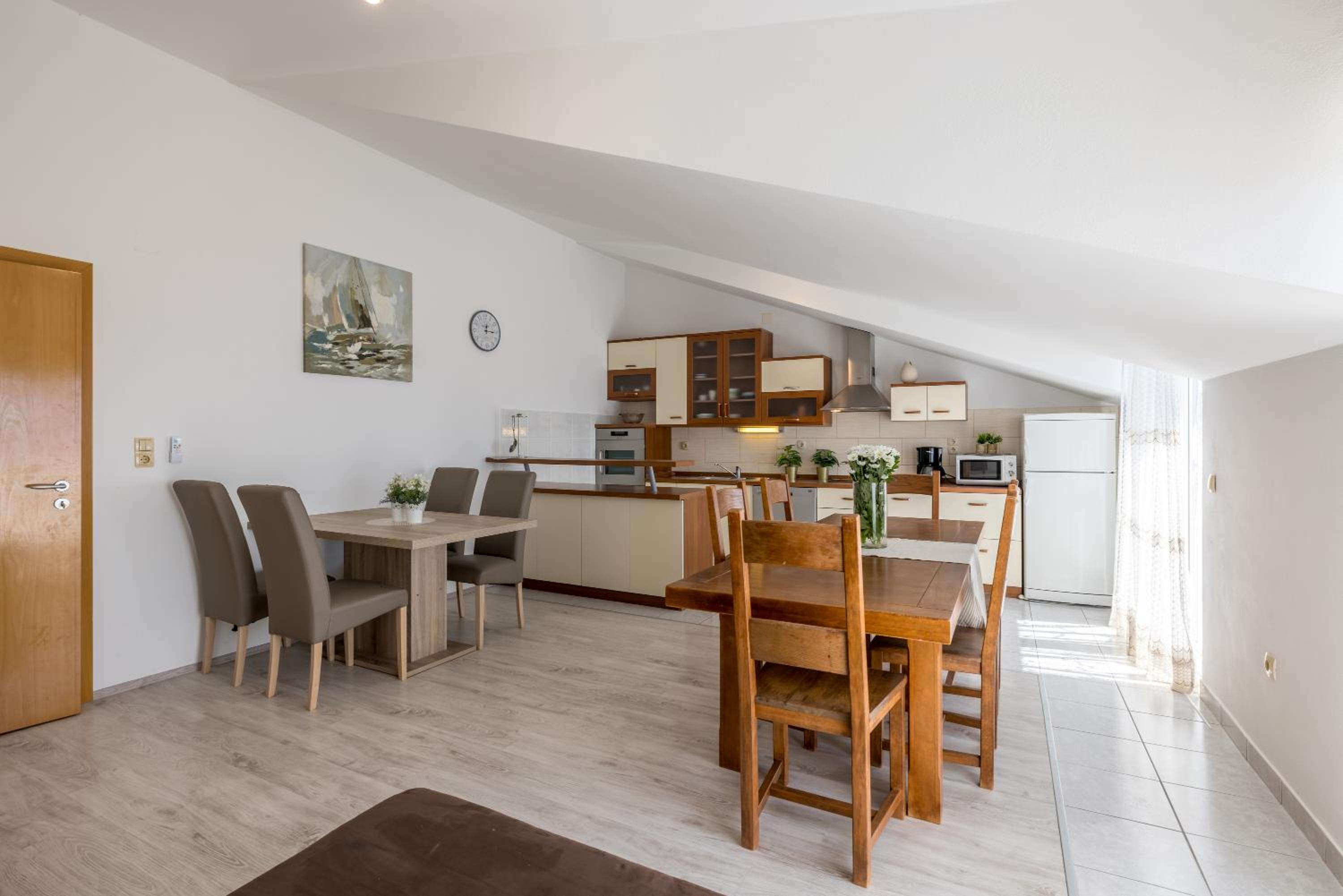 Holiday House Krishto