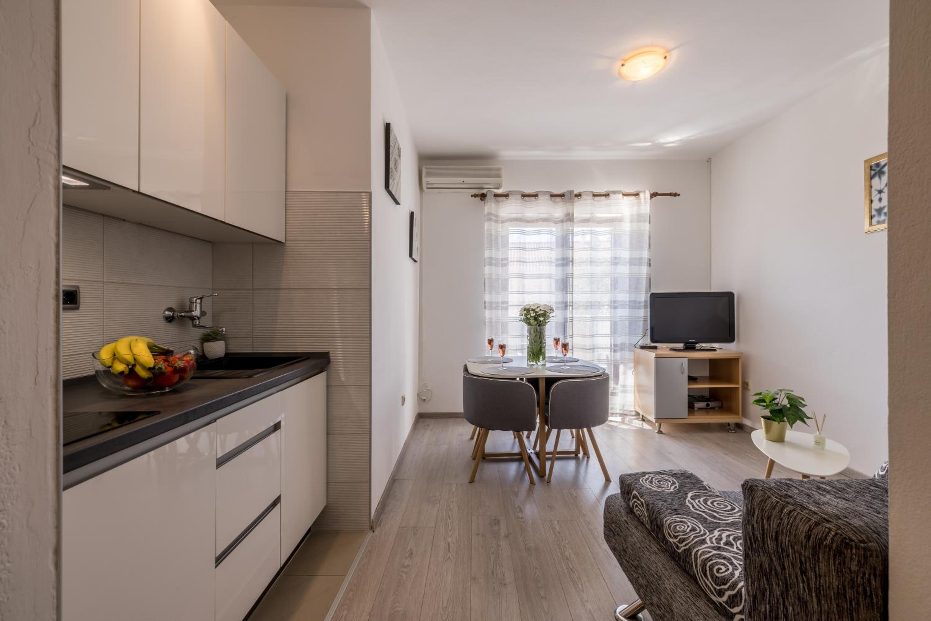 Holiday House Krishto