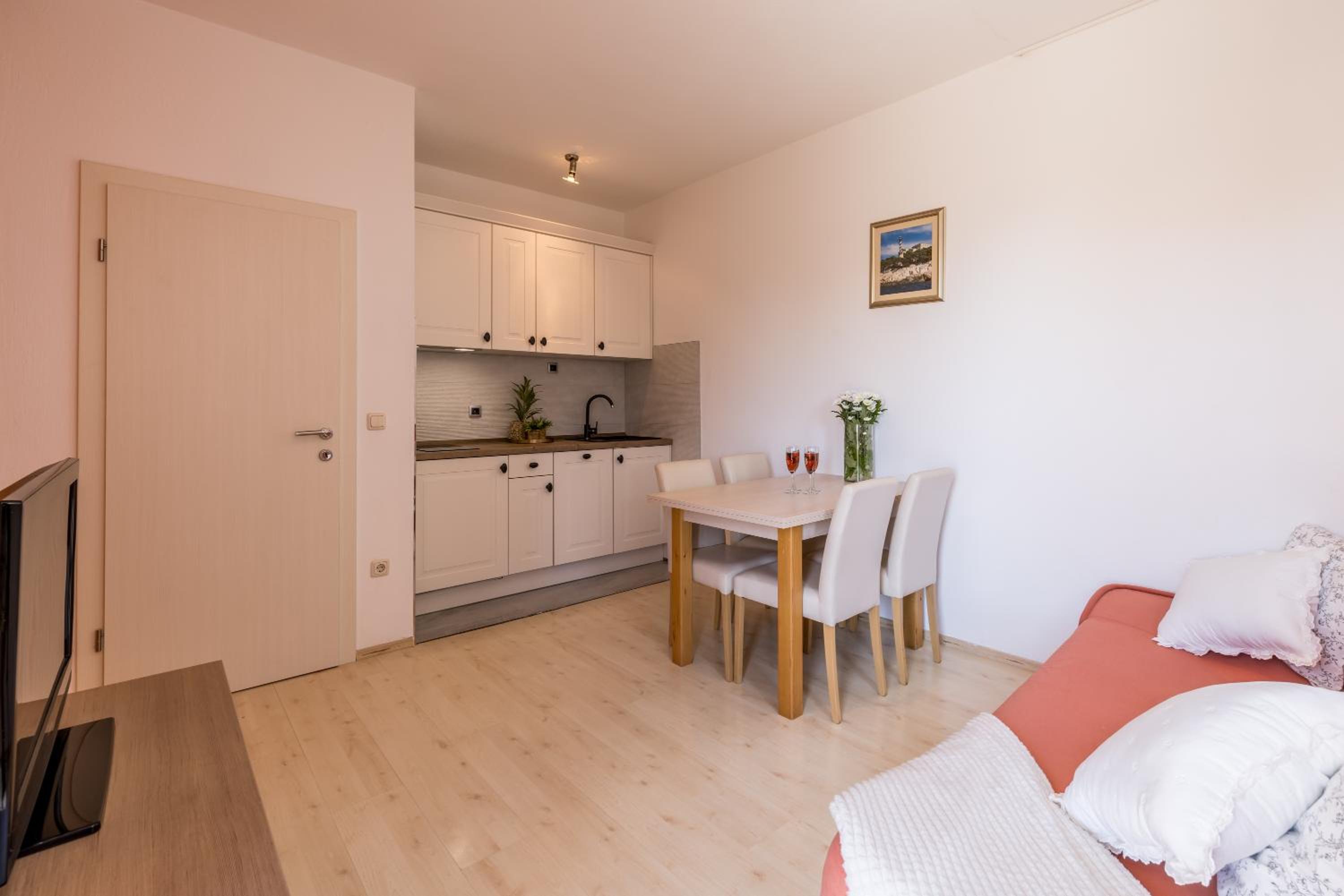 Holiday House Krishto
