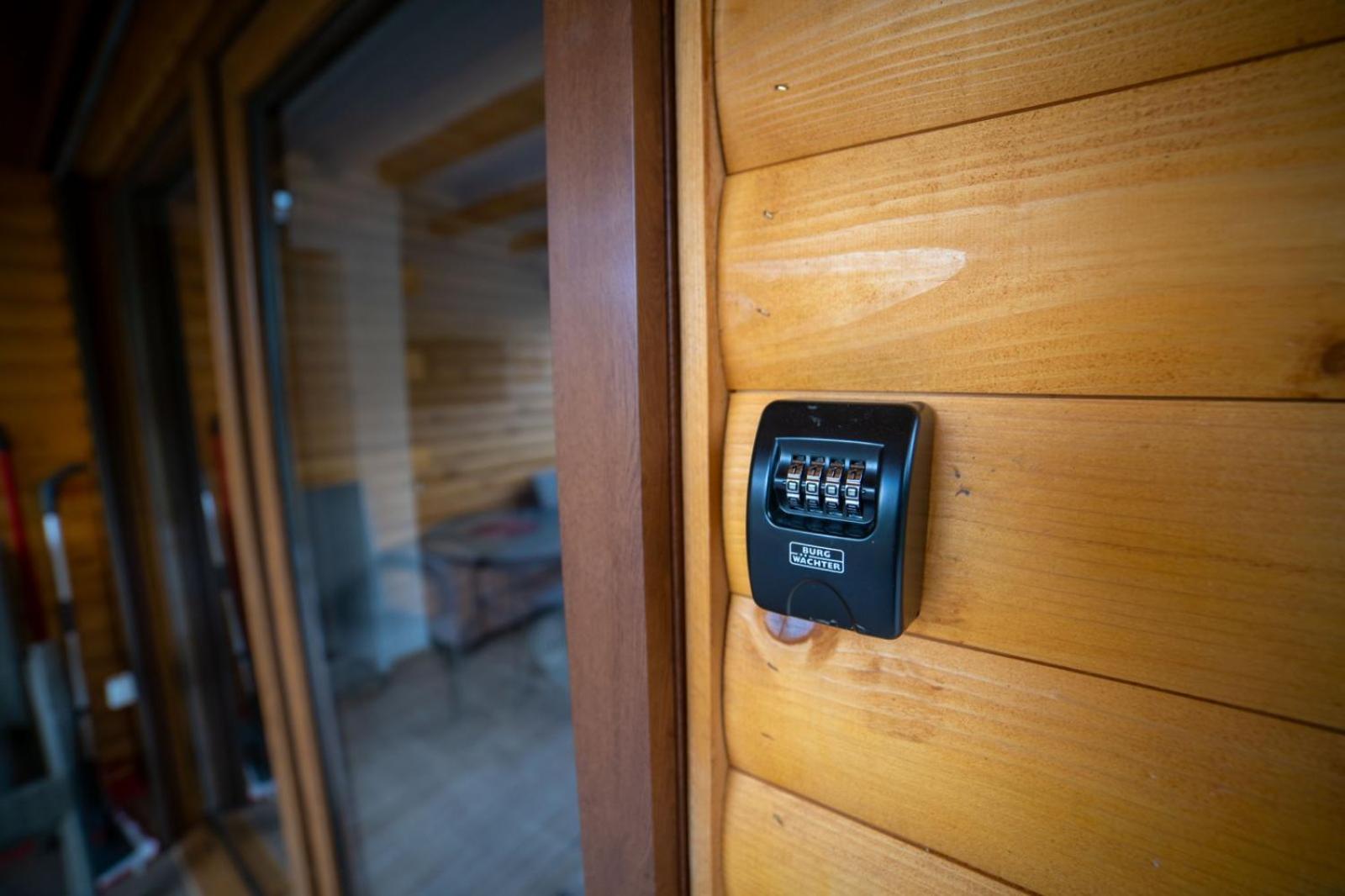 Sweet Home Visoko FREE PARKING, AC, RENT A CAR