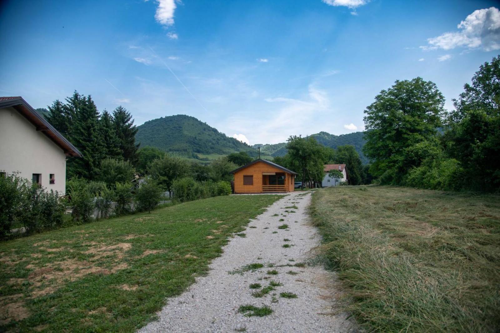 Sweet Home Visoko FREE PARKING, AC, RENT A CAR