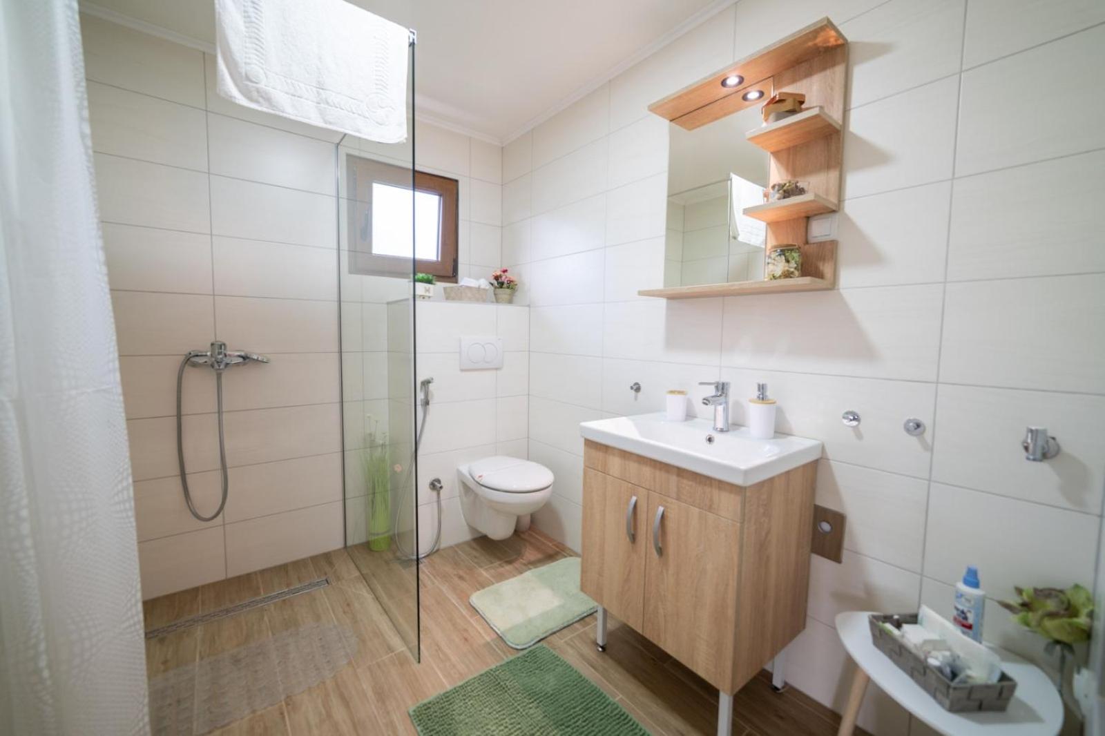 Sweet Home Visoko FREE PARKING, AC, RENT A CAR