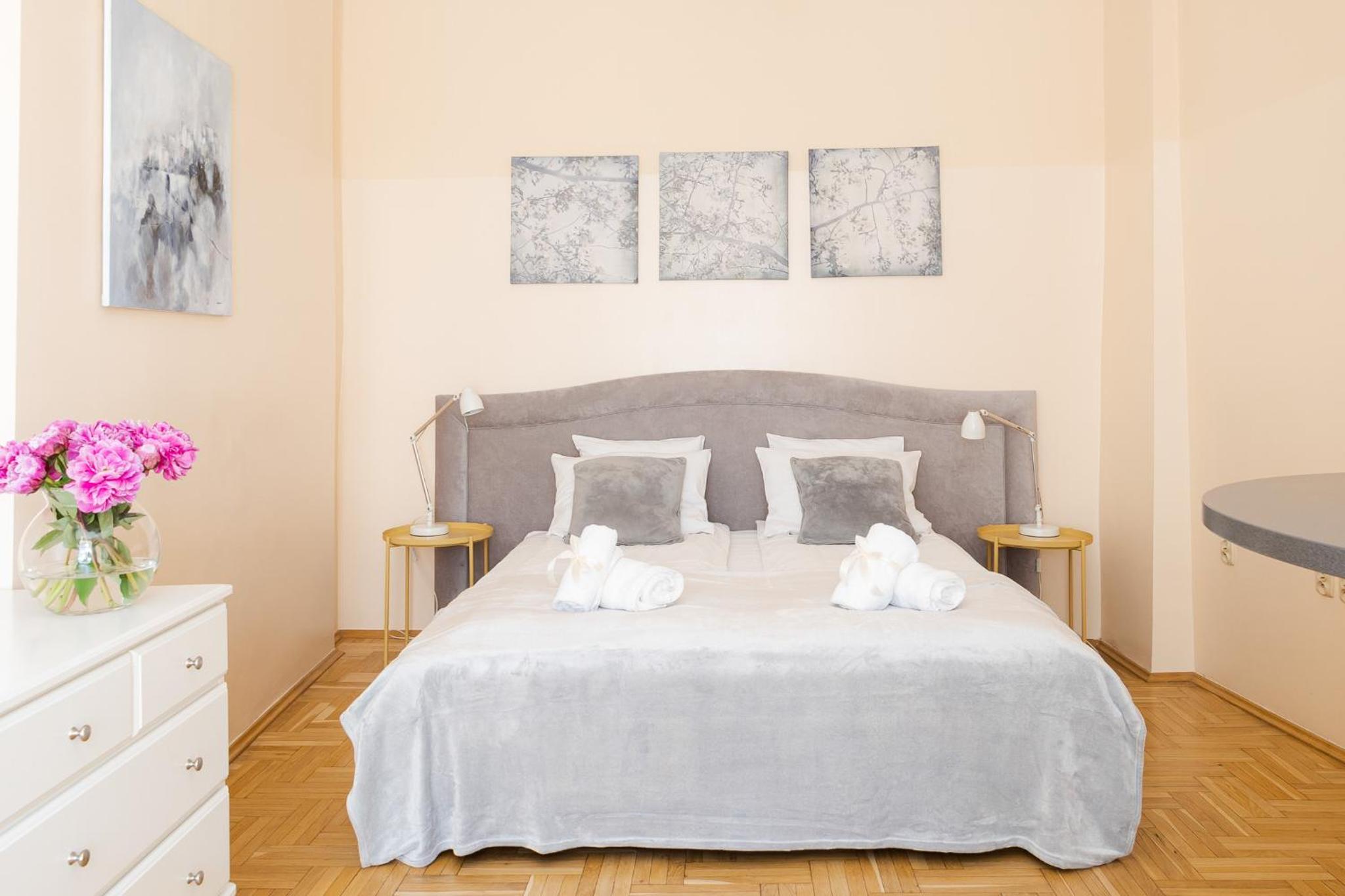 Apartments Roman
