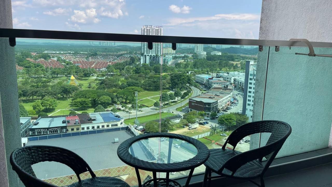 3Bed2Bath SkyLoft Bukit Indah JB