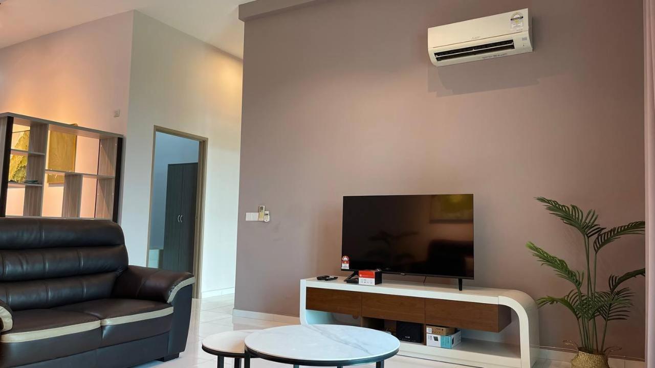 3Bed2Bath SkyLoft Bukit Indah JB