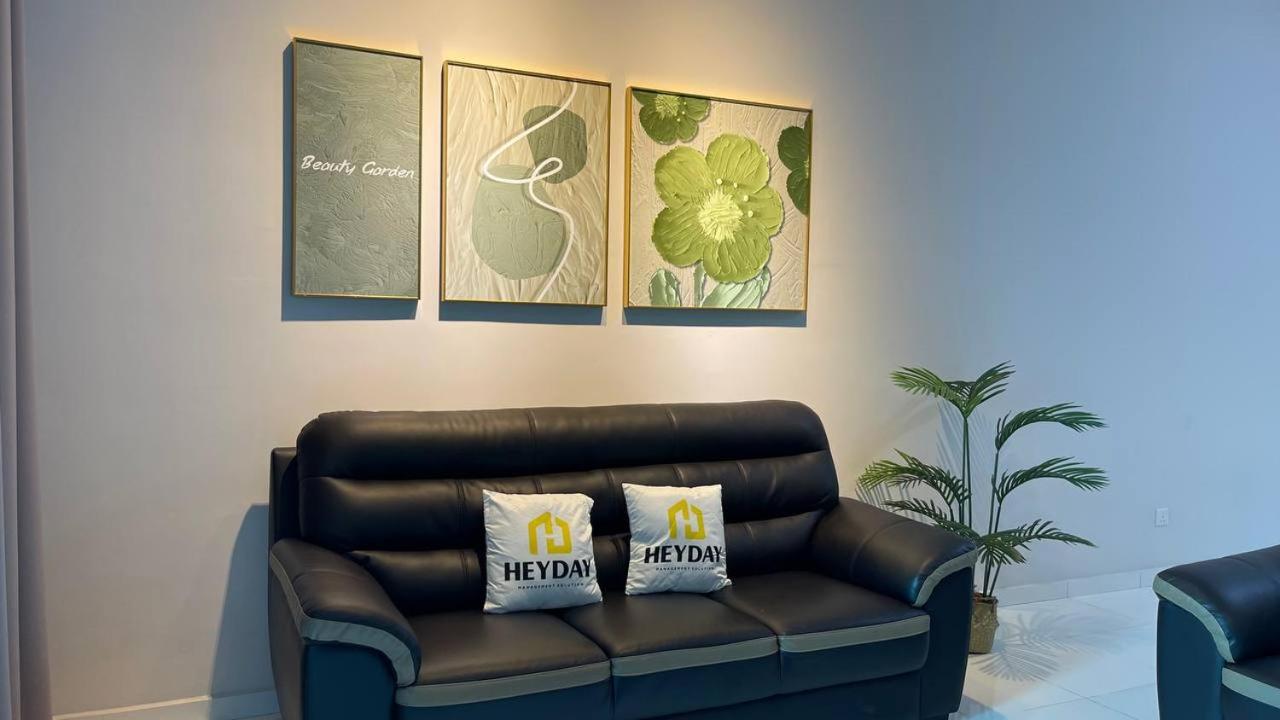 3Bed2Bath SkyLoft Bukit Indah JB