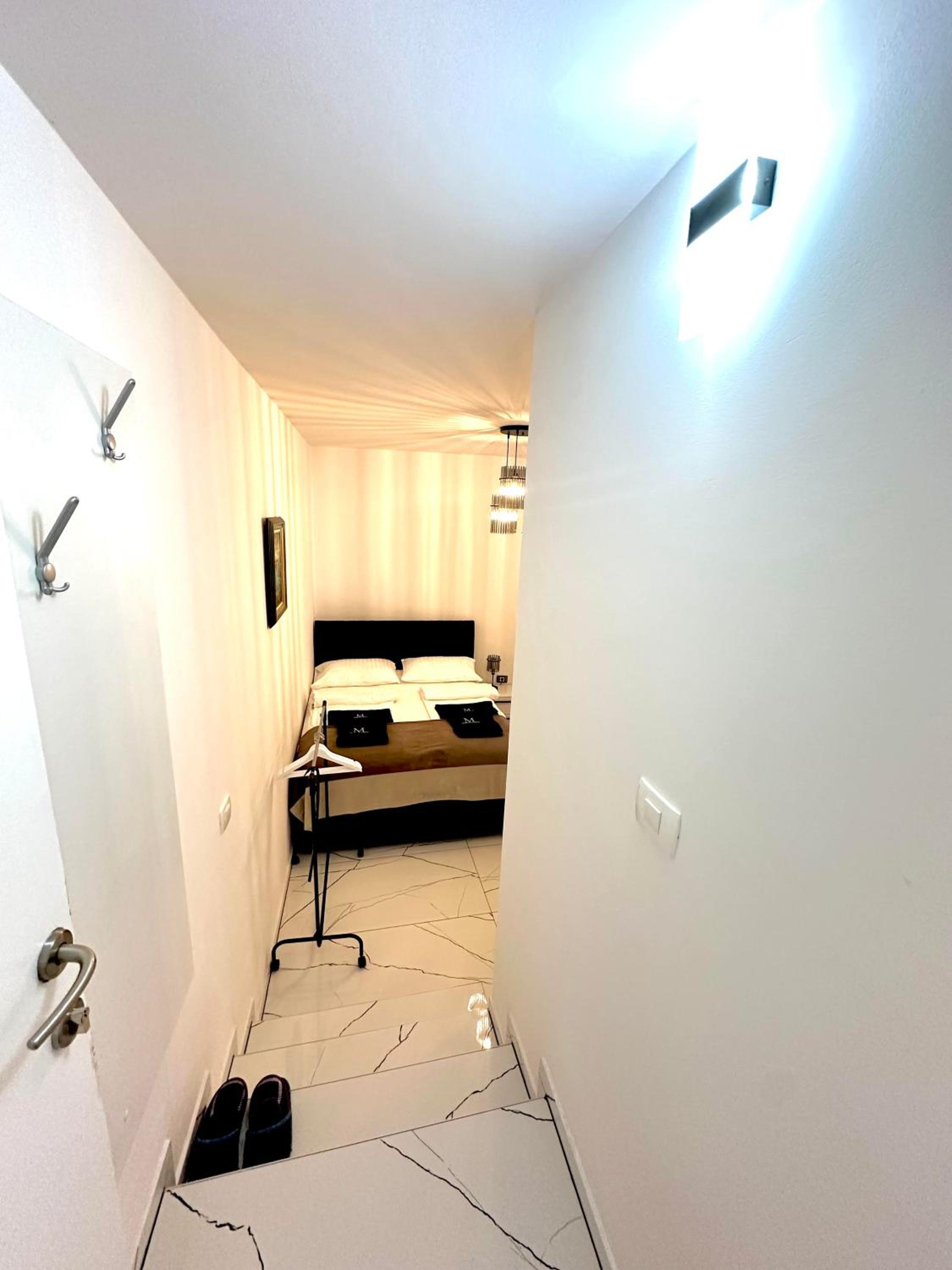 Studio Apartment Moro 2 view 2