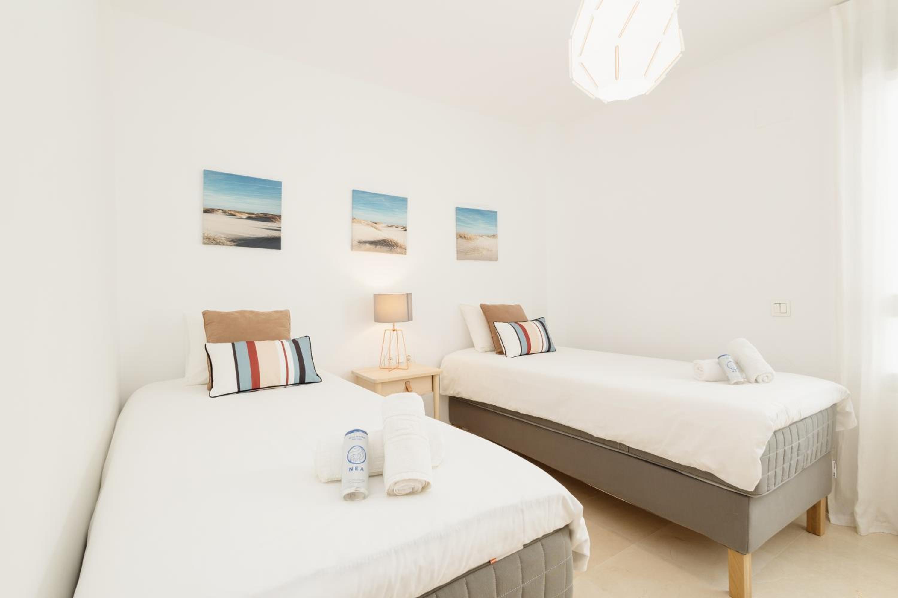 Modern apartment, with large private terrace, BBQ and panoramic sea views, in Residencial Botanic, Benahavis view 4