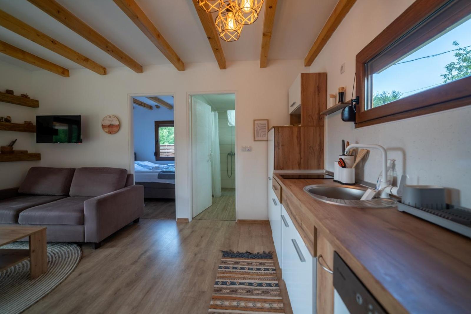 Sweet Home Visoko FREE PARKING, AC, RENT A CAR