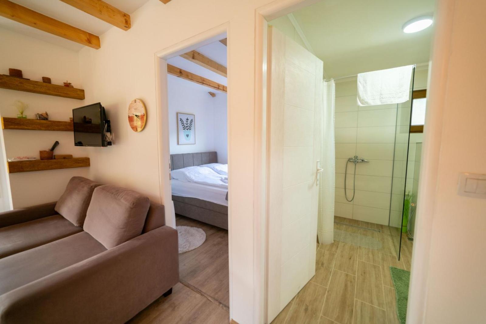 Sweet Home Visoko FREE PARKING, AC, RENT A CAR