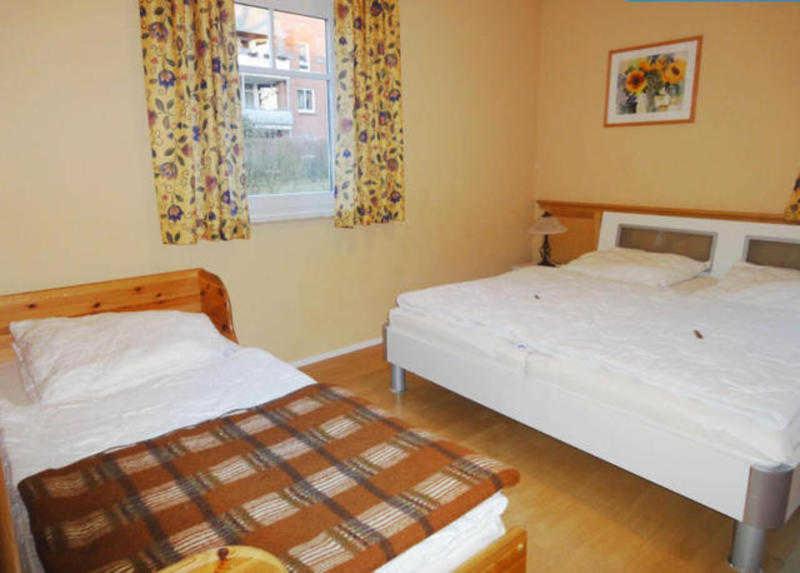 Hinter dem Rathaus - Haus Ostseekrabbe