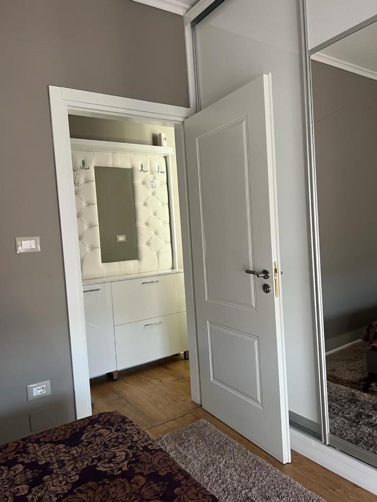 Belle Apartment