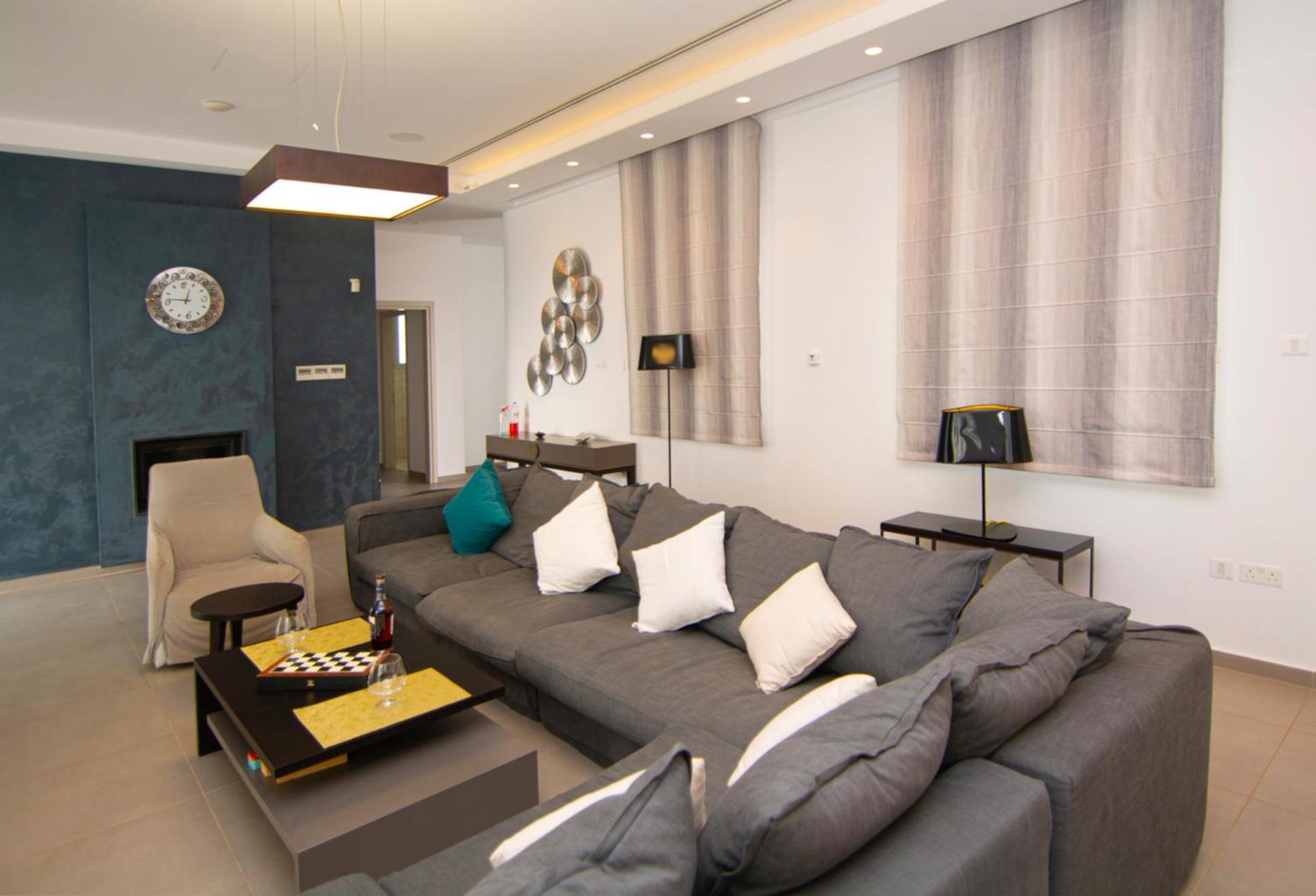 Seafront Villa Layla by Ruidoso Luxury