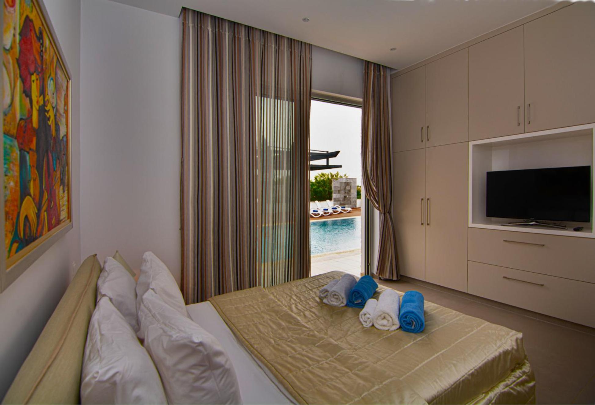 Seafront Villa Layla by Ruidoso Luxury