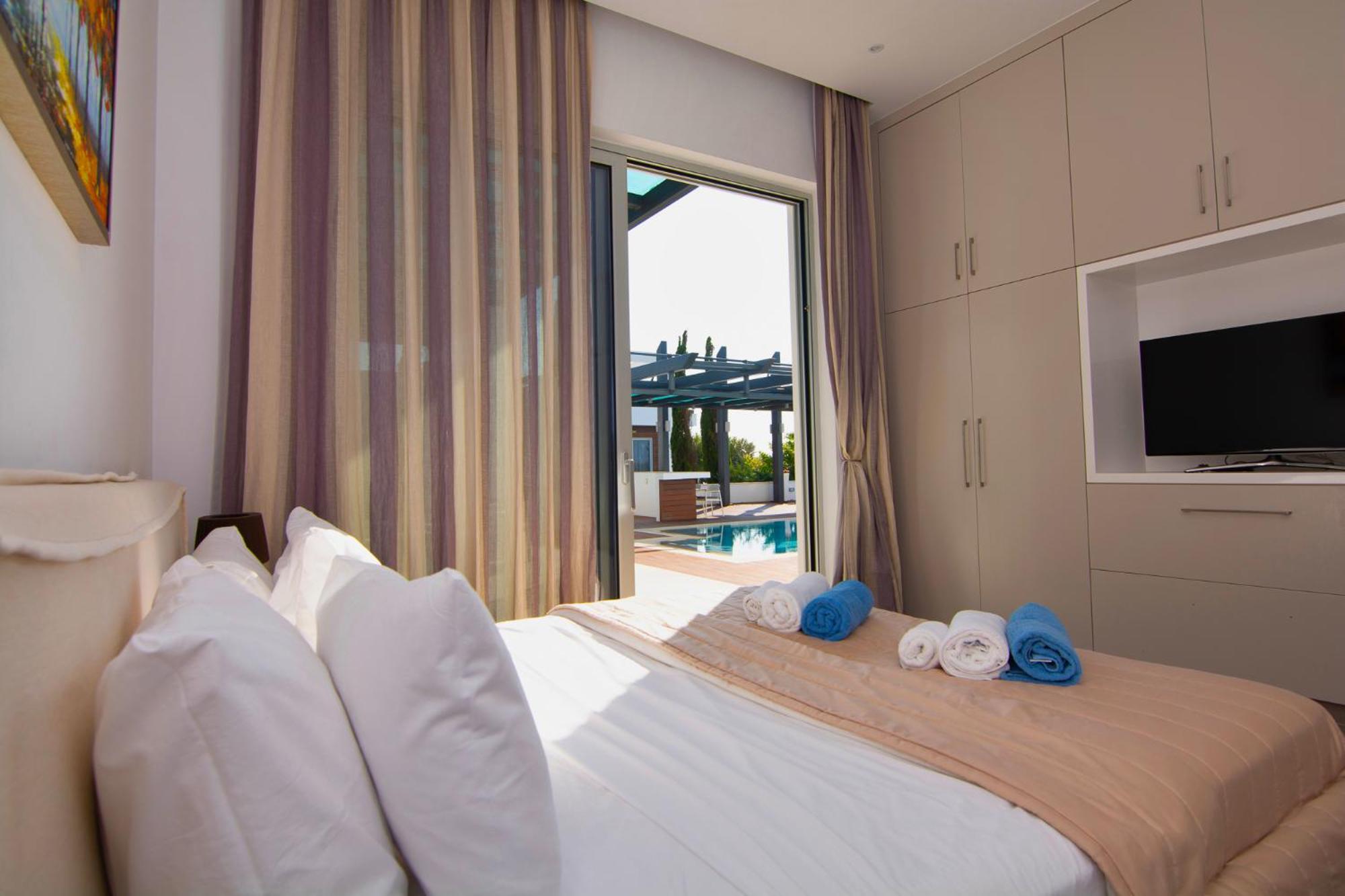 Seafront Villa Layla by Ruidoso Luxury
