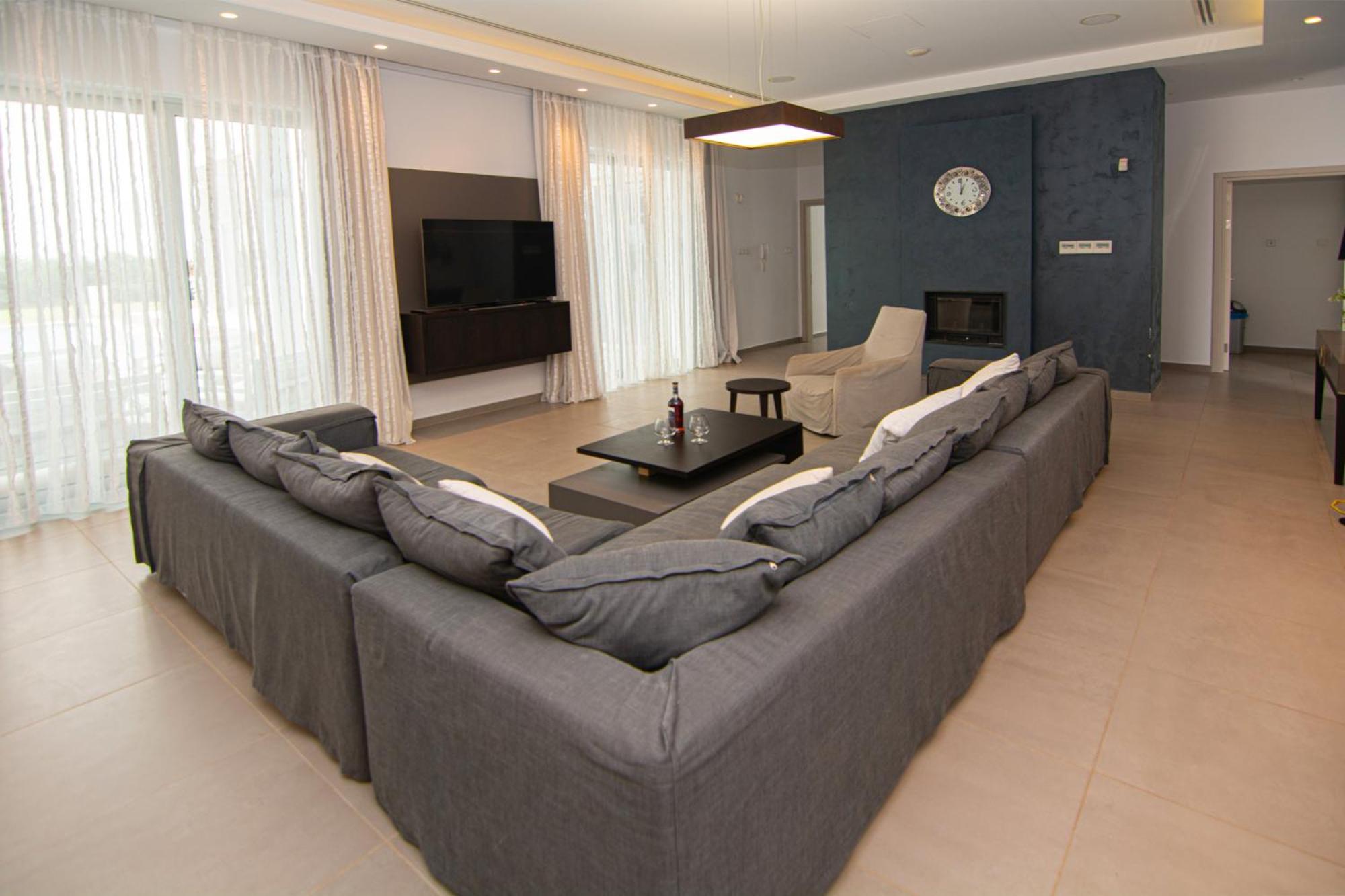 Seafront Villa Layla by Ruidoso Luxury