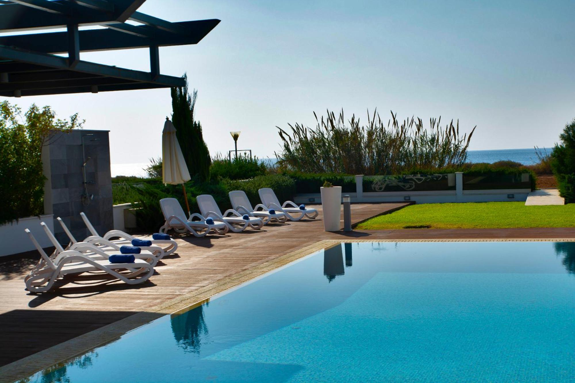 Seafront Villa Layla by Ruidoso Luxury