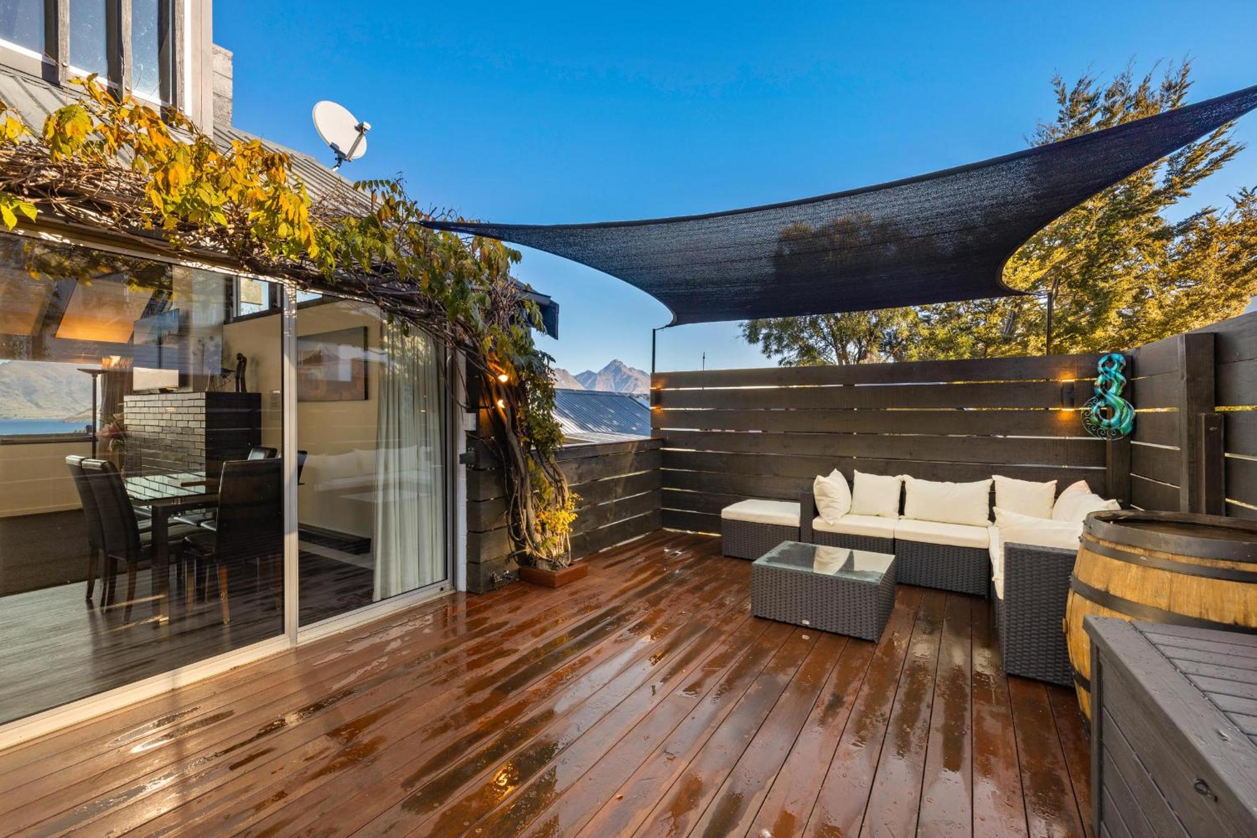 Panorama Retreat - Lake Views - Spa Pool view 5