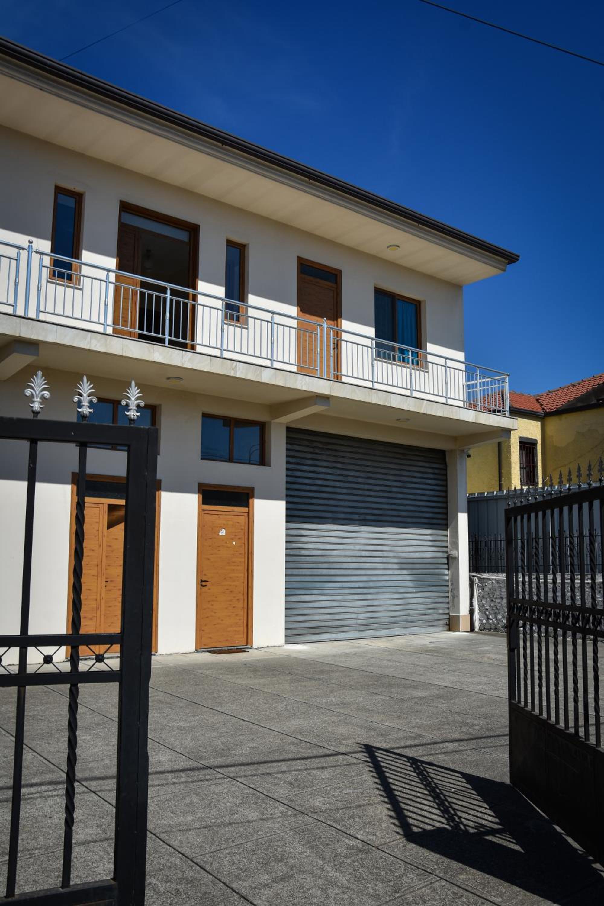 Lumaj Hostel photo 4