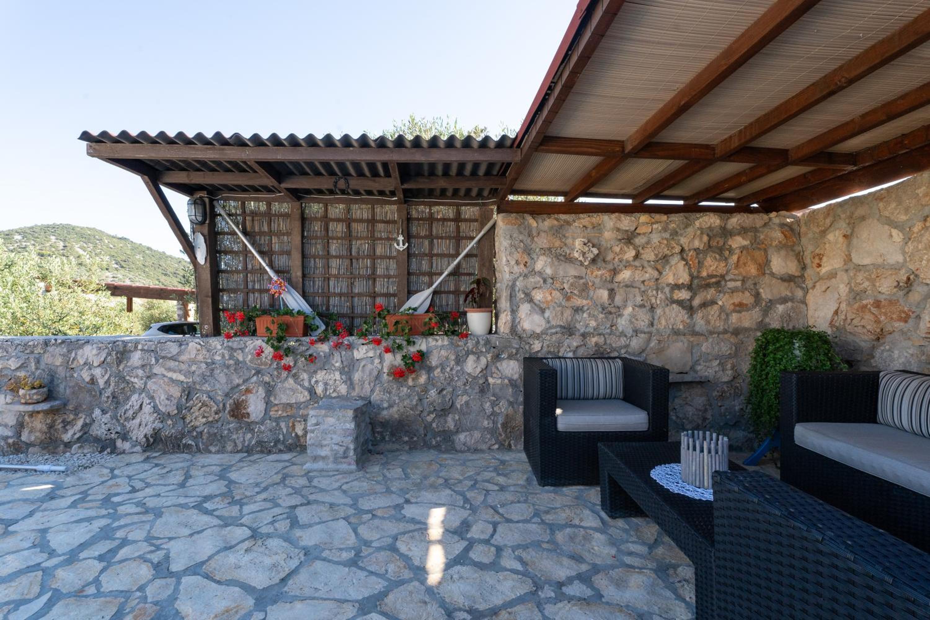Villa Aria - peaceful olive grove & swimming pool