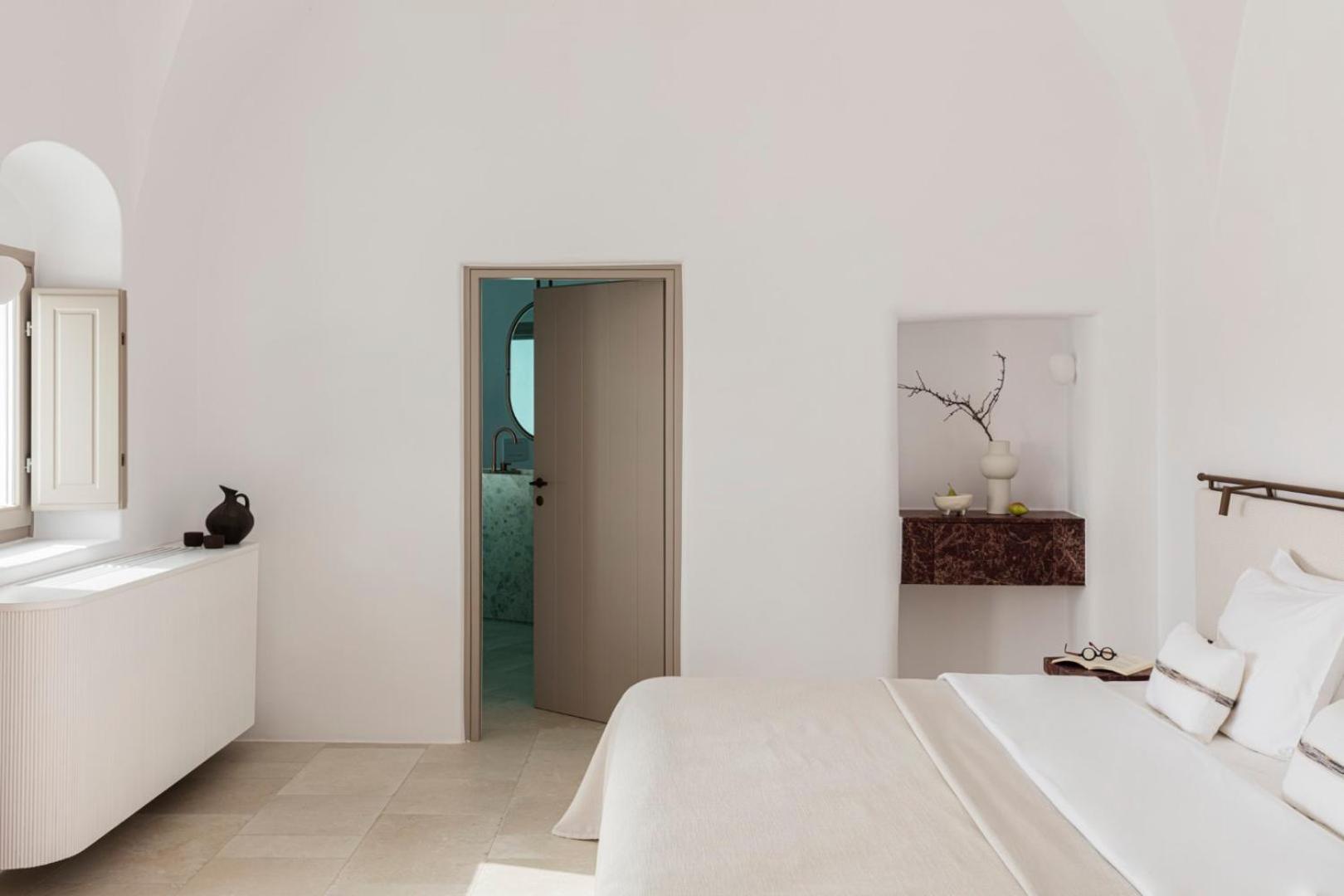 Oia Vacations - Canaves Ena - Small Luxury Hotels of the World - Property Image 1