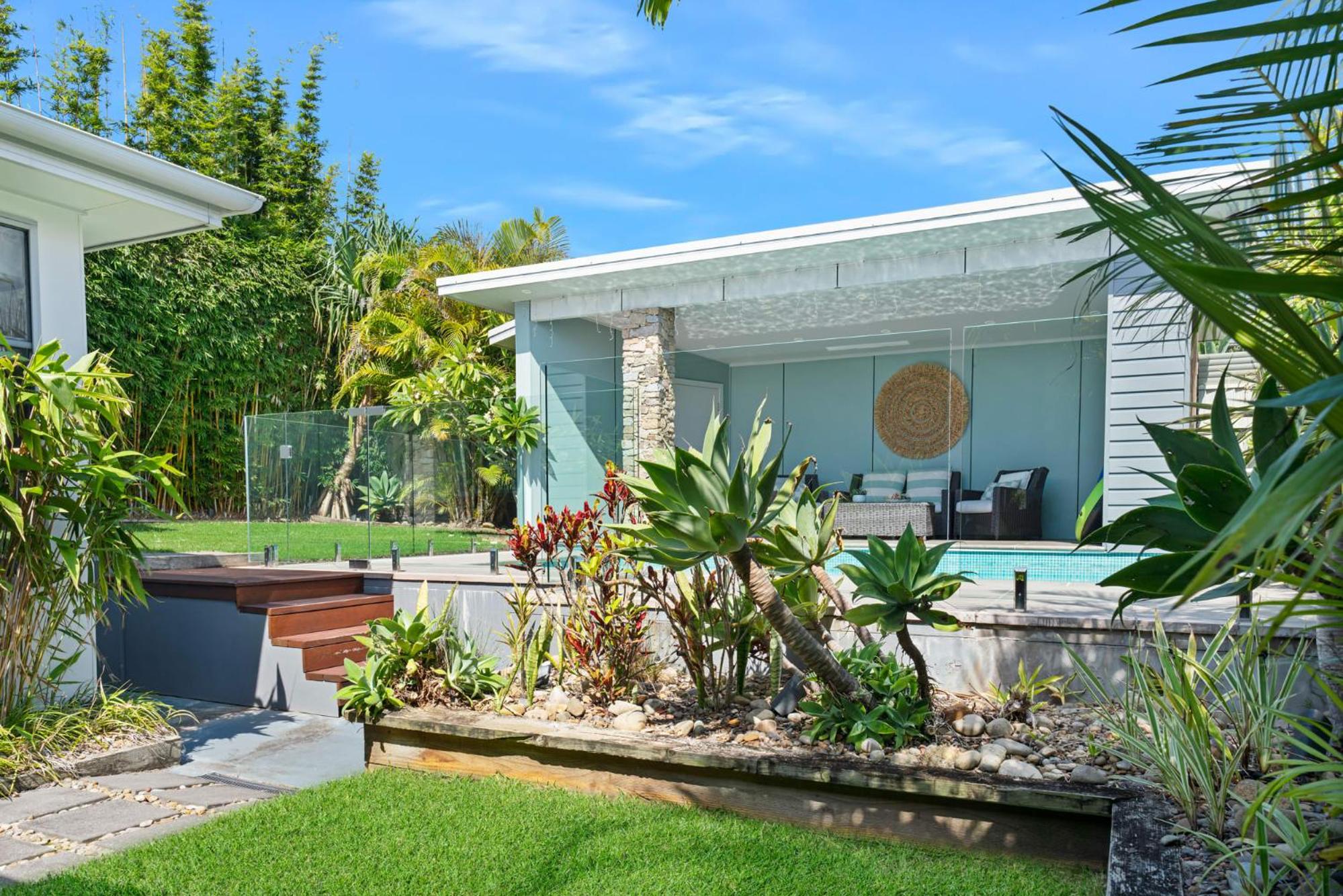 The Oasis-Shelly Beach-Private Pool-Golf