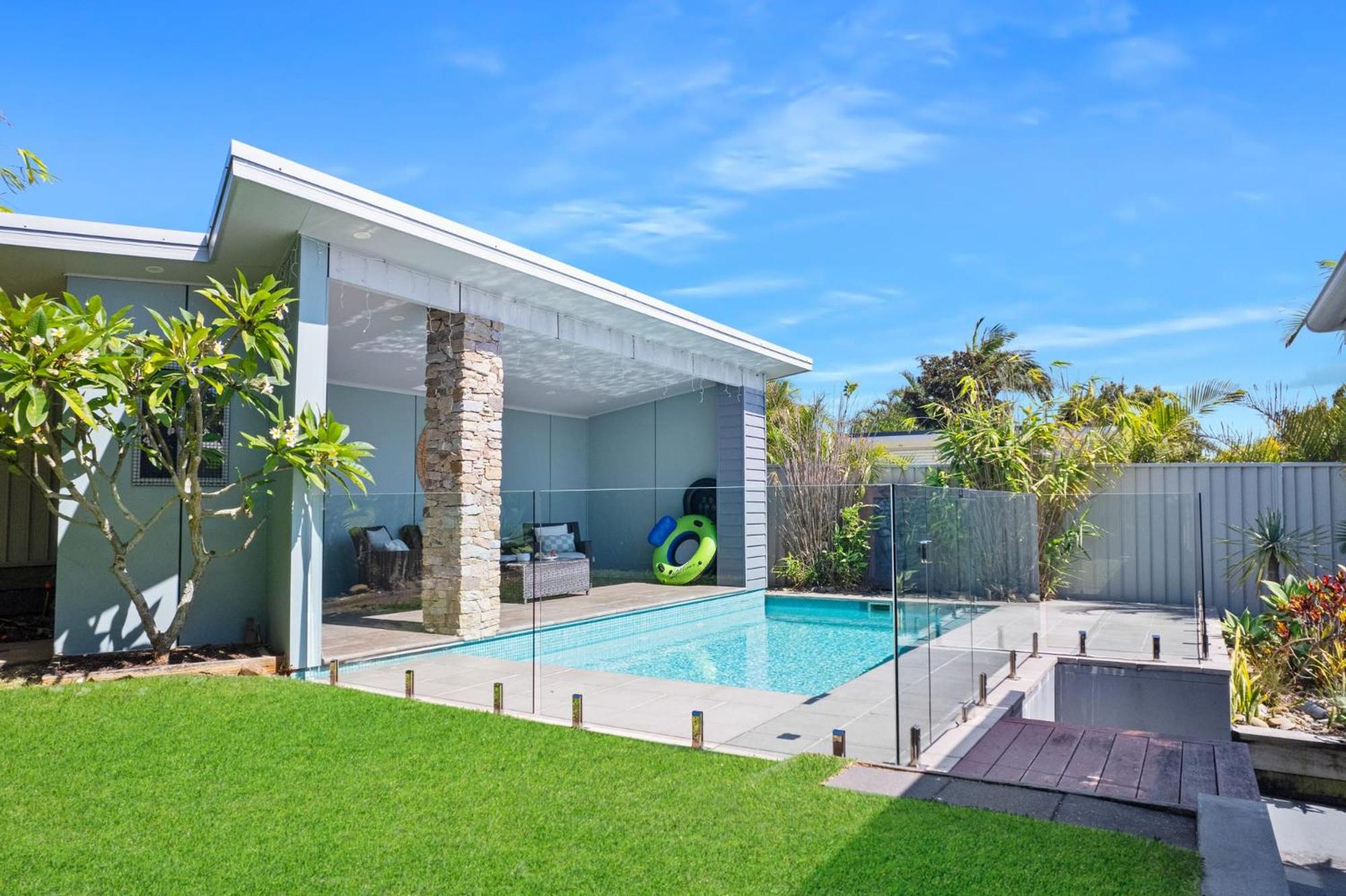 The Oasis-Shelly Beach-Private Pool-Golf