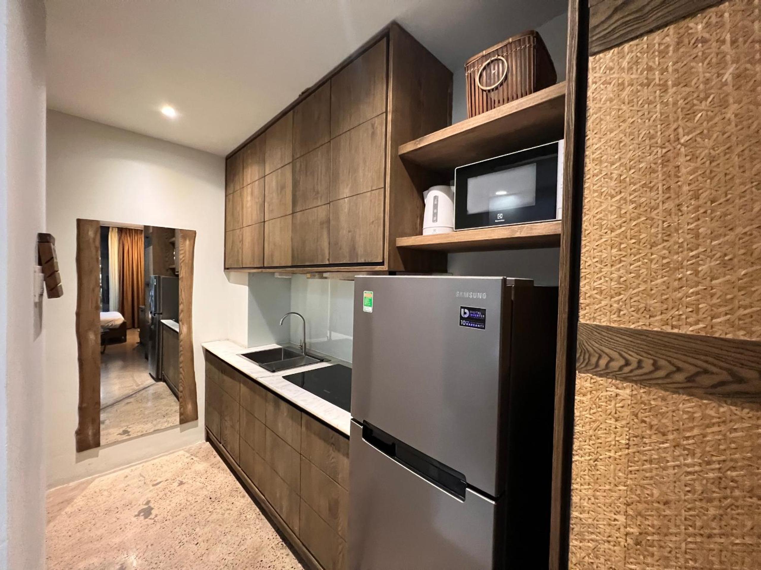 VIETLIFE Hotel & Apartment - Free Cinema