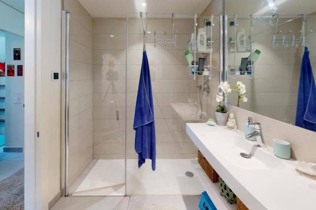 Family Mountain Sea Condo Malaga