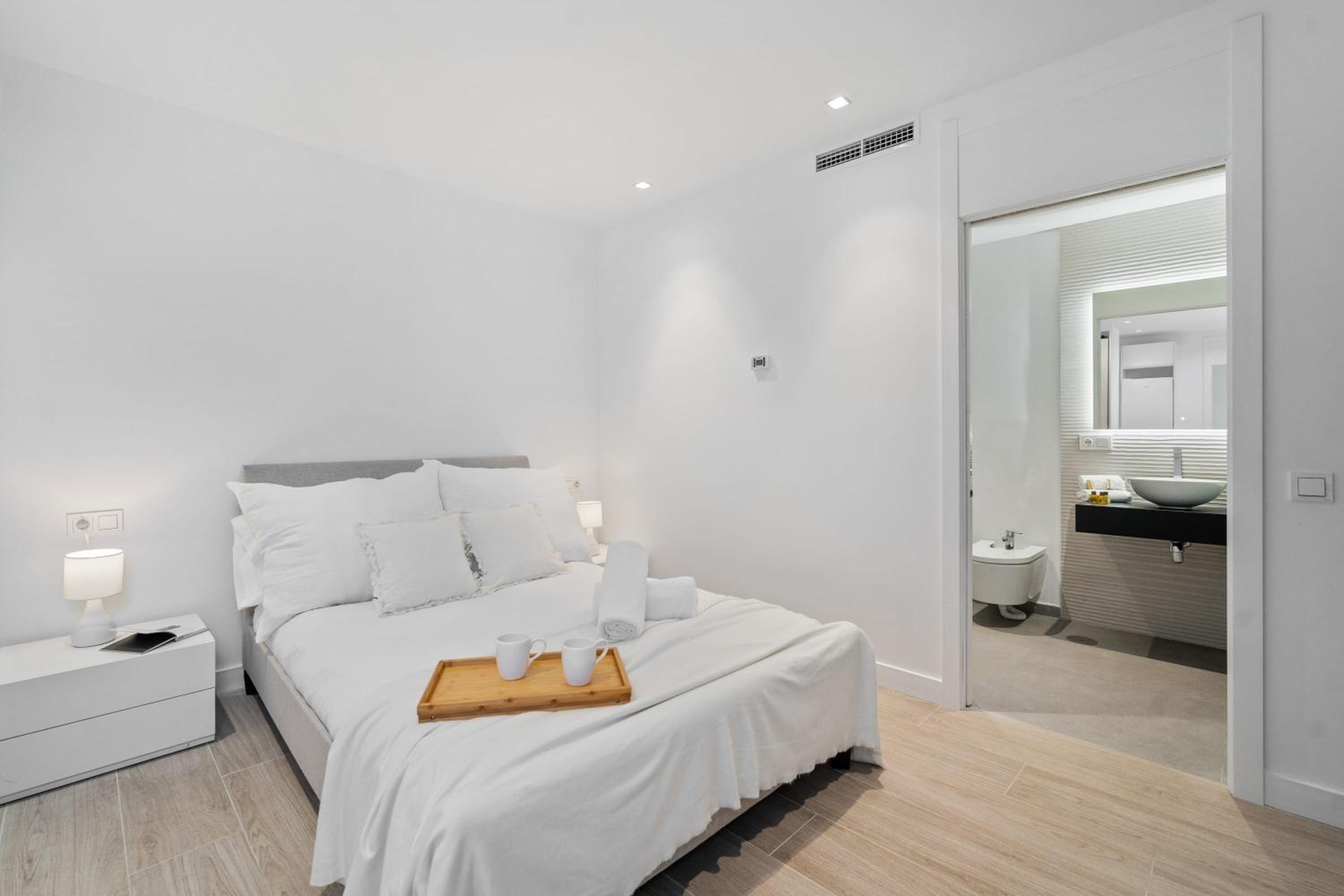 Villa Sandie Front Golf Cinema Room Sauna Jacuzzi Kids Playground
