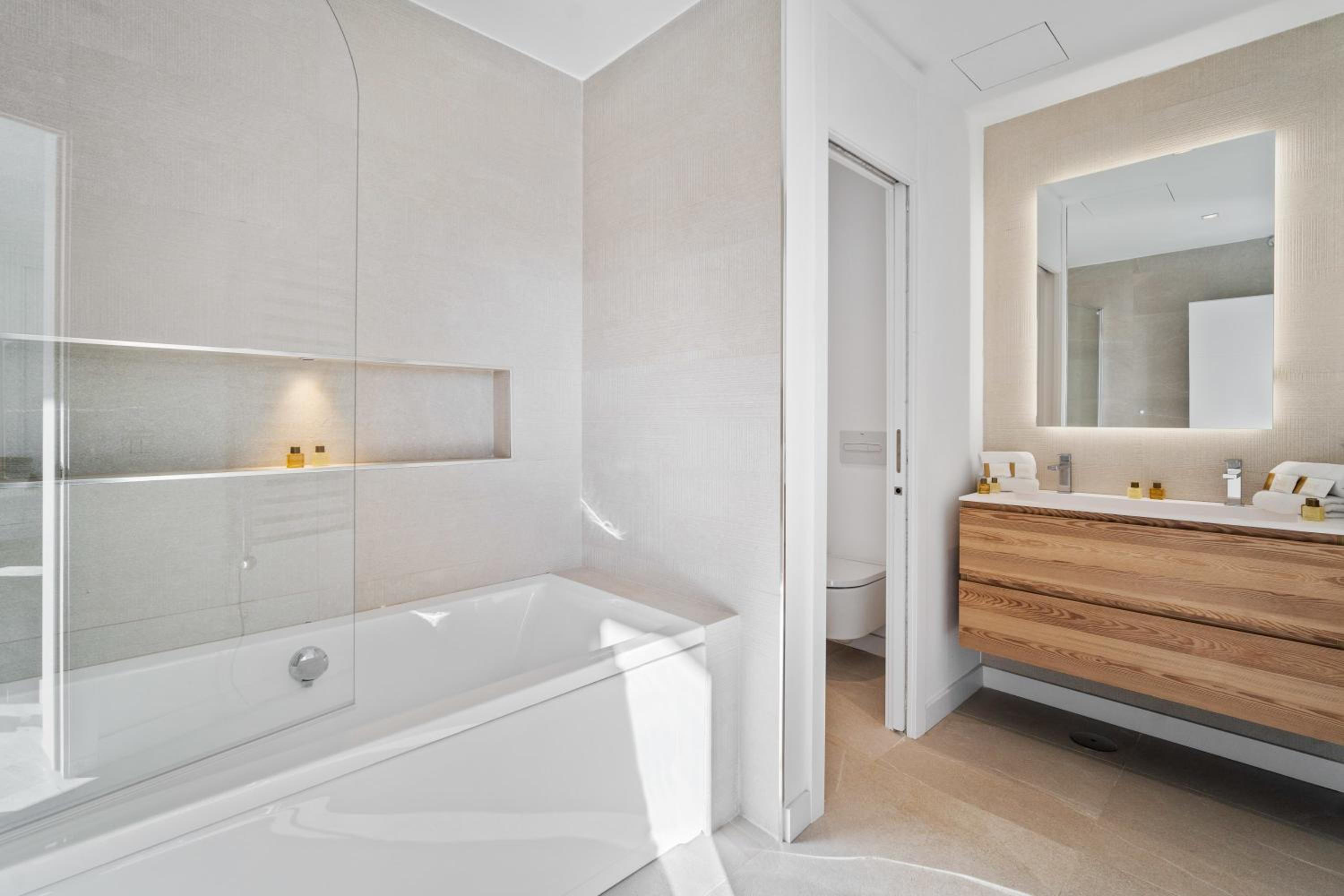 Villa Sandie Front Golf Cinema Room Sauna Jacuzzi Kids Playground