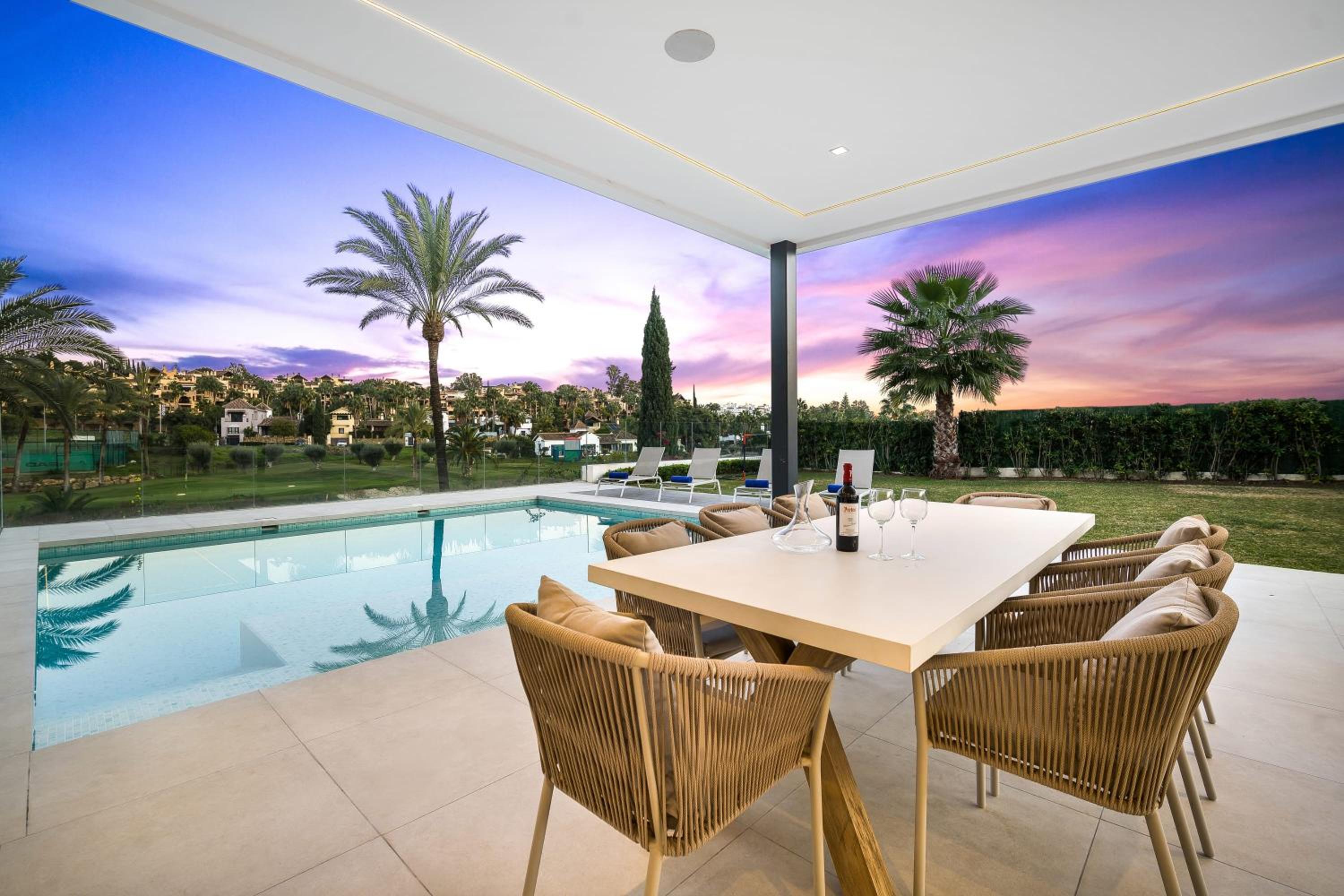Villa Sandie Front Golf Cinema Room Sauna Jacuzzi Kids Playground