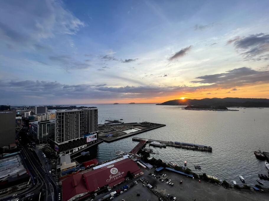 Cityscape Hideaway Suite Jesselton Quay 城市景观休閒居 photo 8