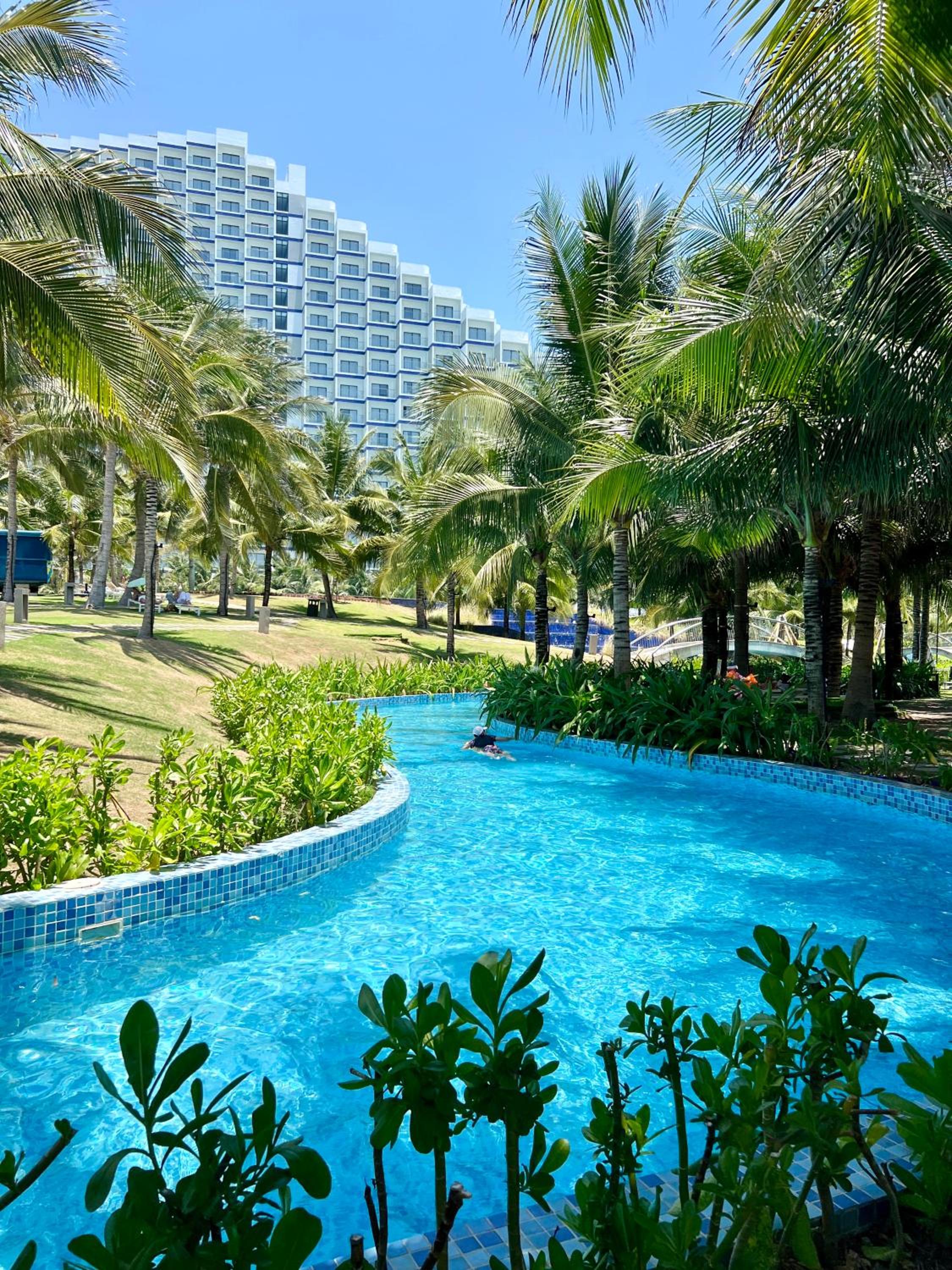Seaside Skyway apartment Cam Ranh Nha Trang view 3