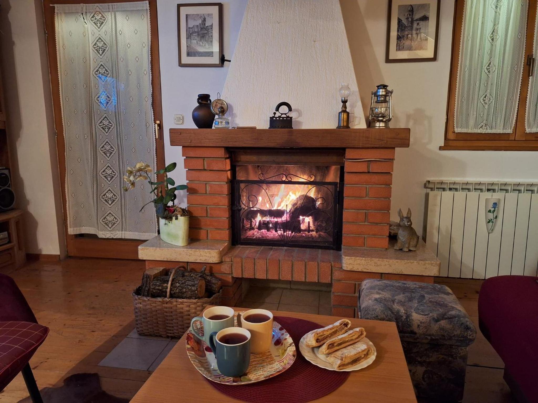 Kuća za odmor Family Fužine view 2