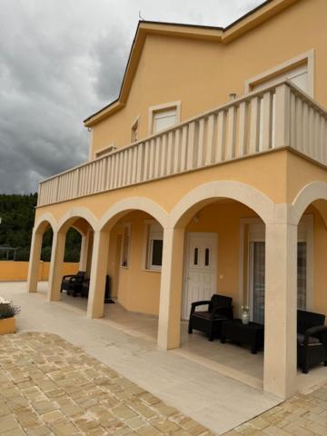 Villa Sunshine