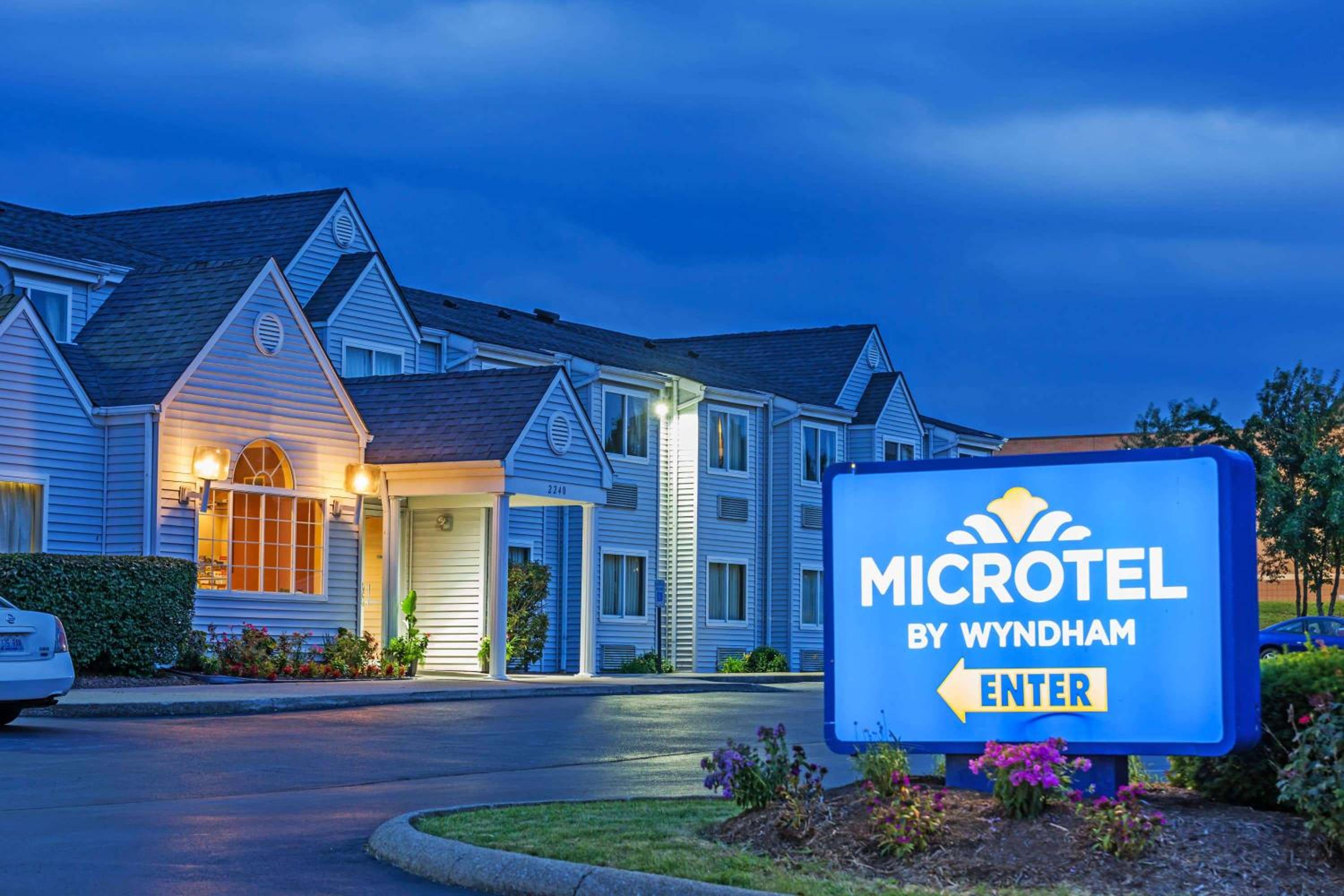 Richmond Vacations - Microtel Inn by Wyndham Lexington - Property Image 1