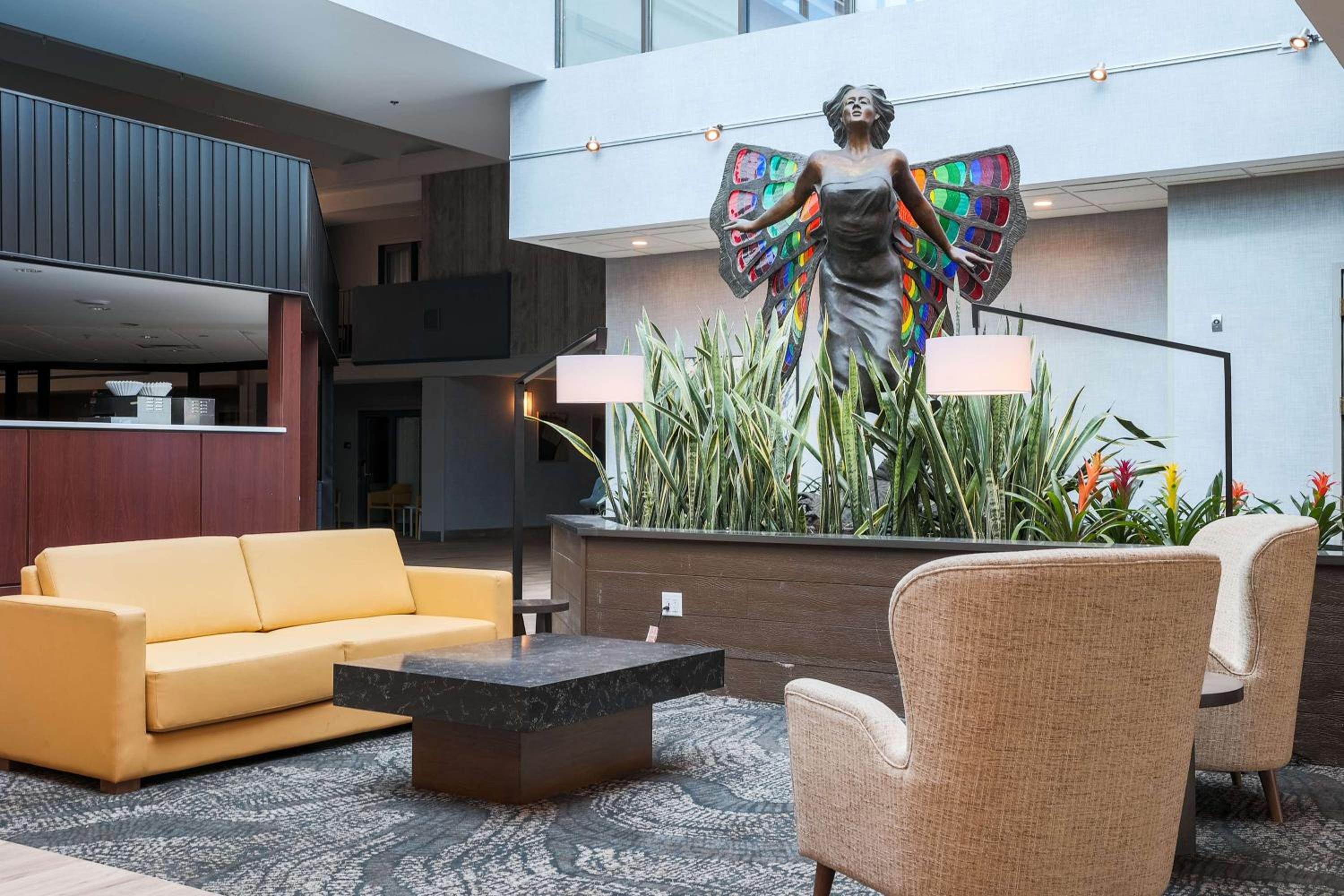 DoubleTree by Hilton Austin, MN - Image 3