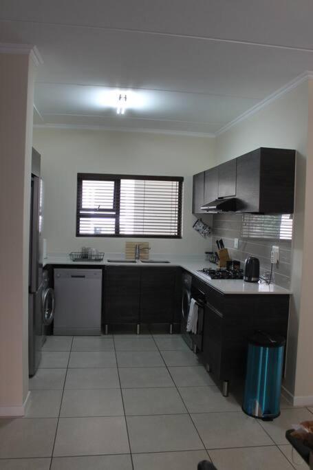 Deep Blue 2 Bed Apartment in an estate
