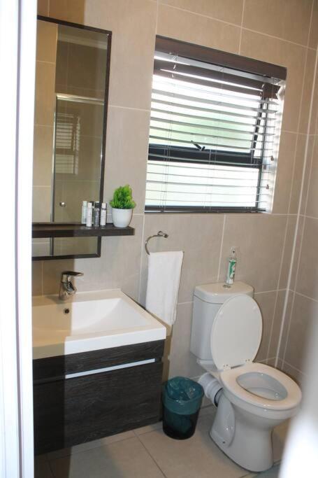 Deep Blue 2 Bed Apartment in an estate