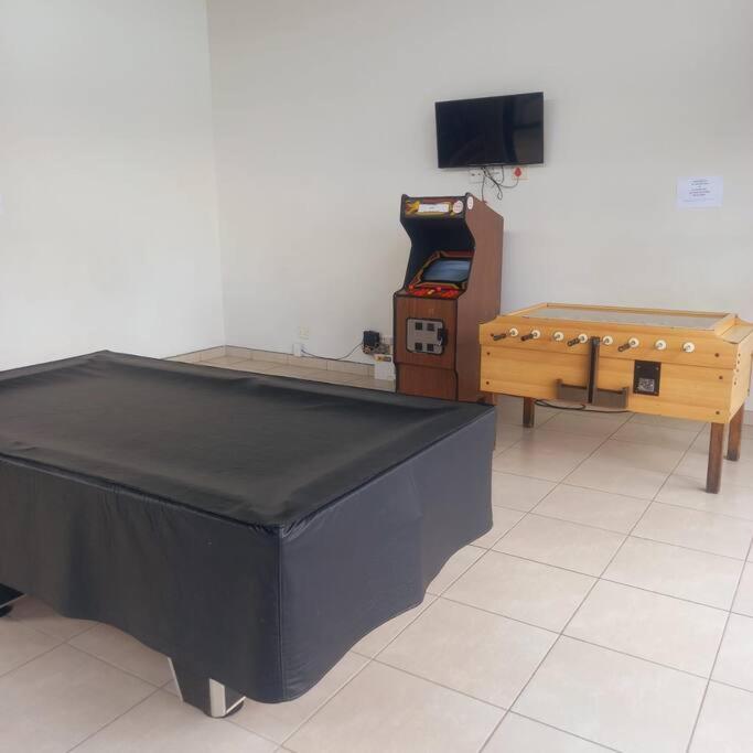 Deep Blue 2 Bed Apartment in an estate