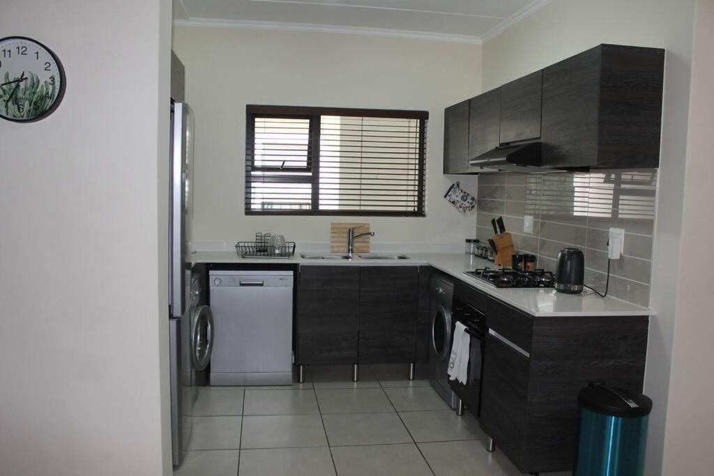Deep Blue 2 Bed Apartment in an estate