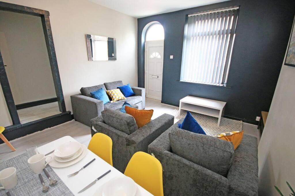 Bellshaw Lodge - Newly Refurbished Cottage view 3