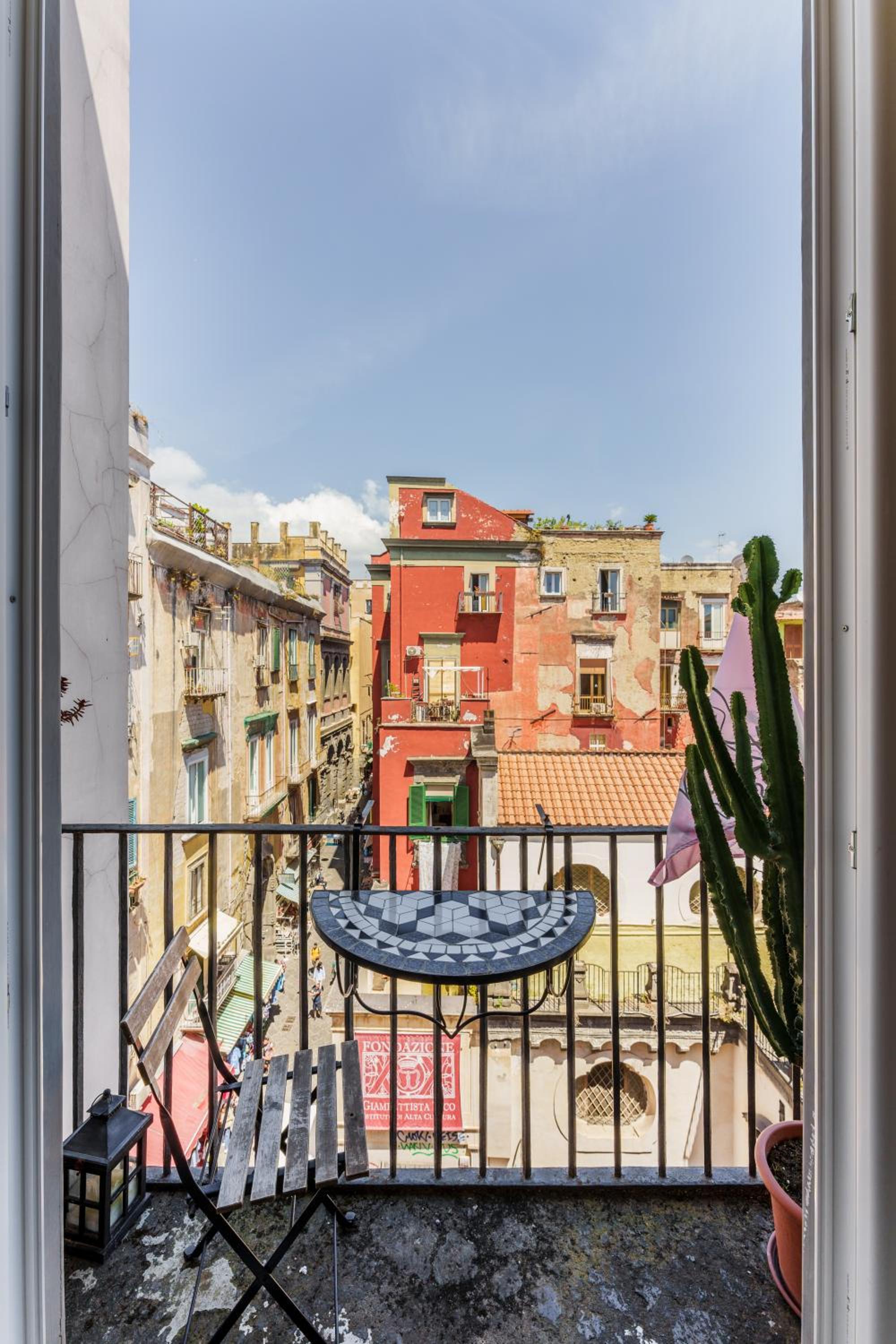 It's Room Naples