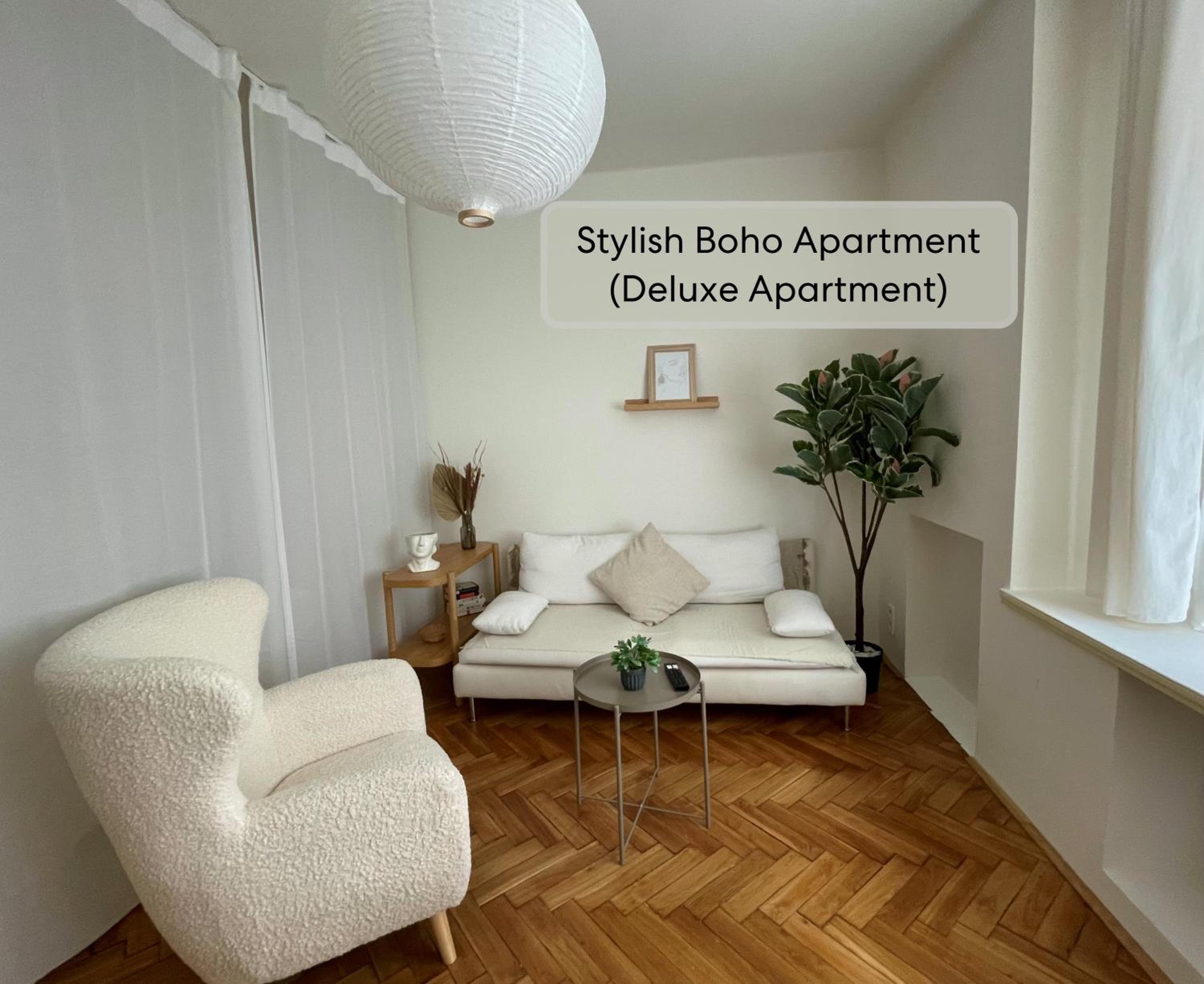 Urban Retreat I Modern Boho Apartments in Lovely Letná District - 10 minutes from Old Town